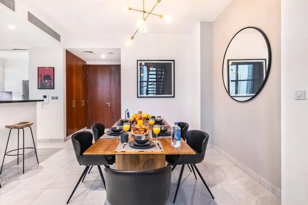 First Class 2Br With Magical Duplex In Central Park Dubai United Arab Emirates