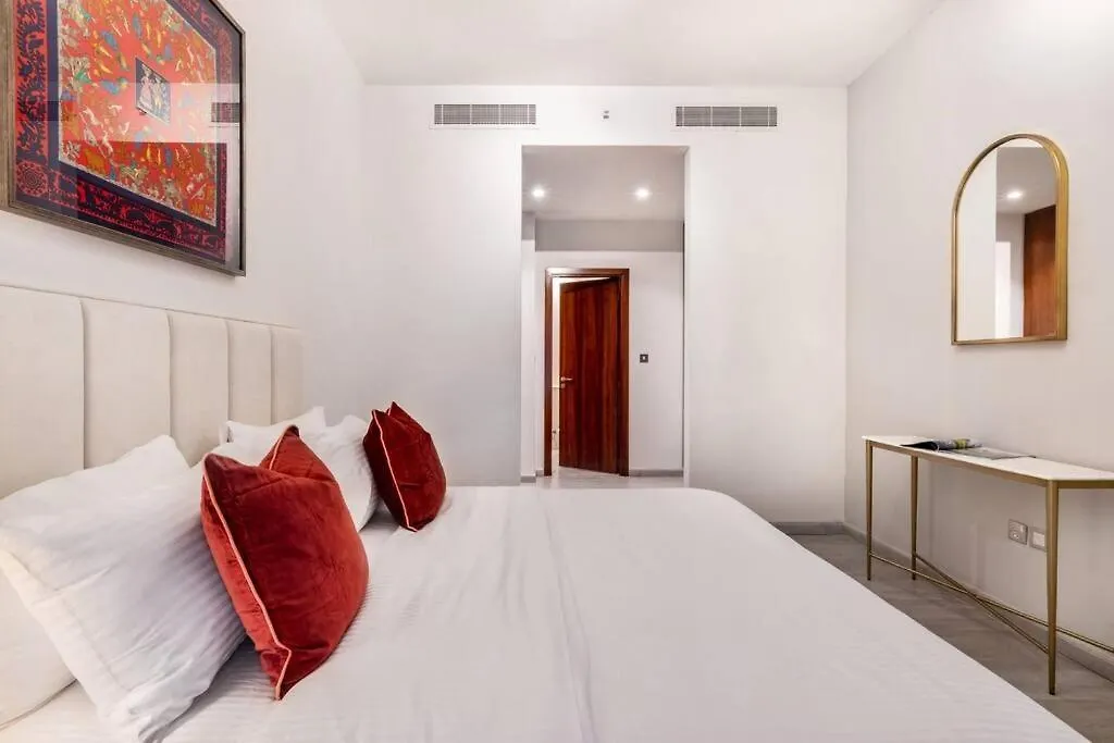 First Class 2Br With Magical Duplex In Central Park Dubai Apartment