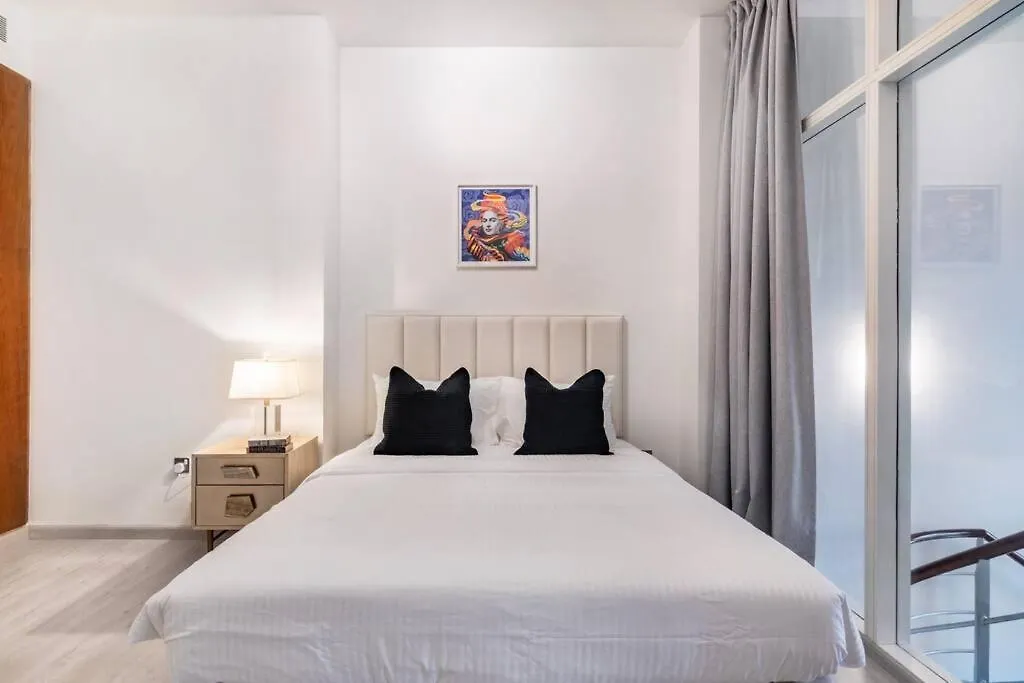 Apartment First Class 2Br With Magical Duplex In Central Park Dubai