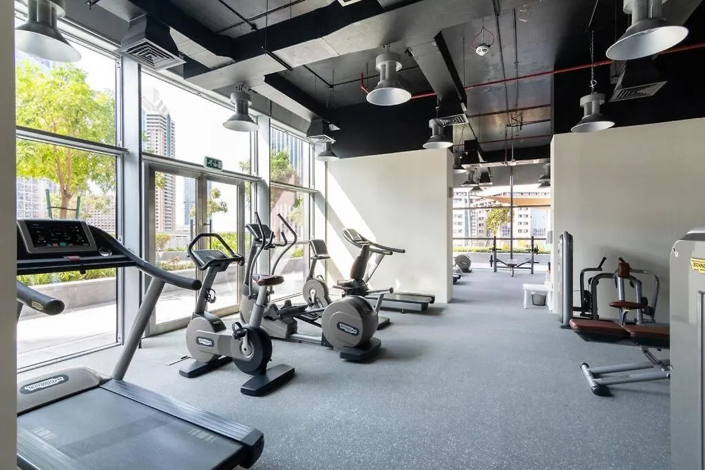 First Class 2Br With Magical Duplex In Central Park Dubai
